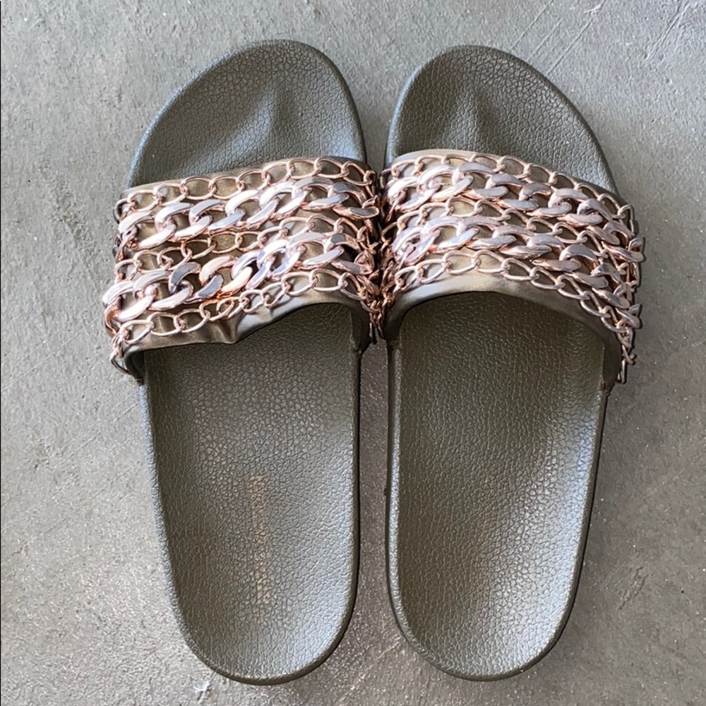 Steve Madden chain slides